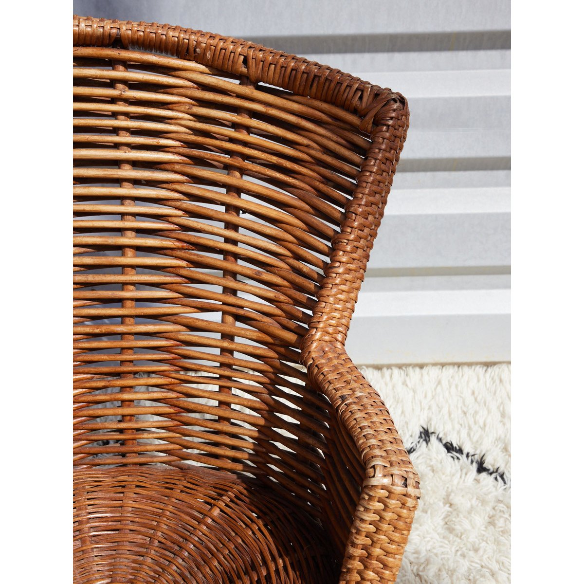 Ensemble de table et fauteuils en rotin vintage Ange N°28 - Bon état bois clair, DEBONGOUT