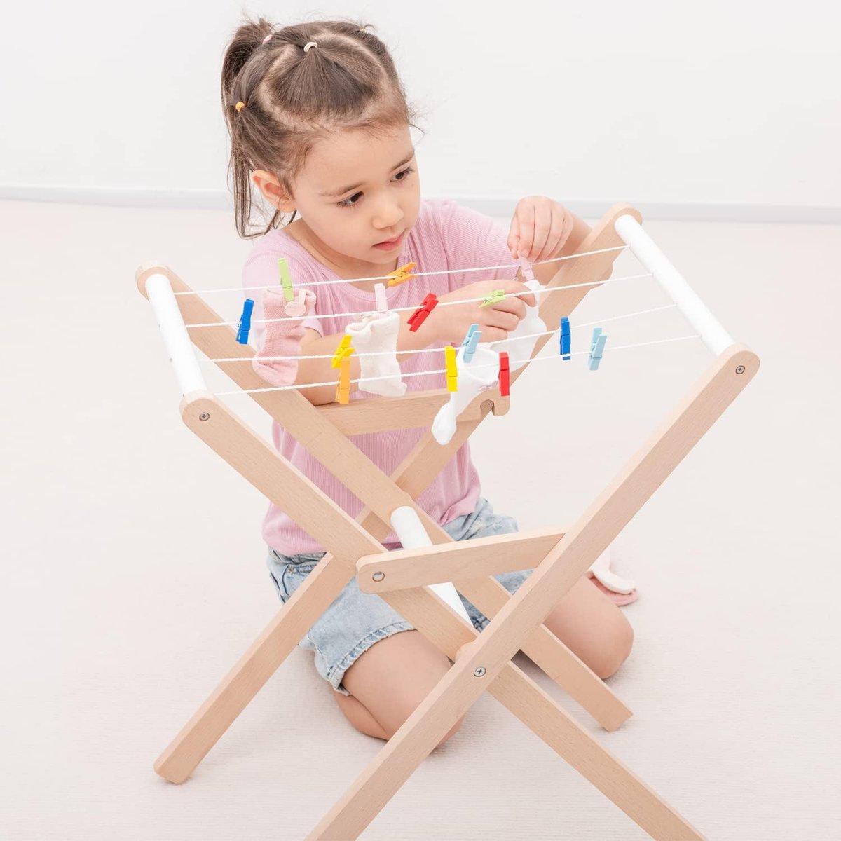 Étendoir à linge en bois beige, NEW CLASSIC TOYS