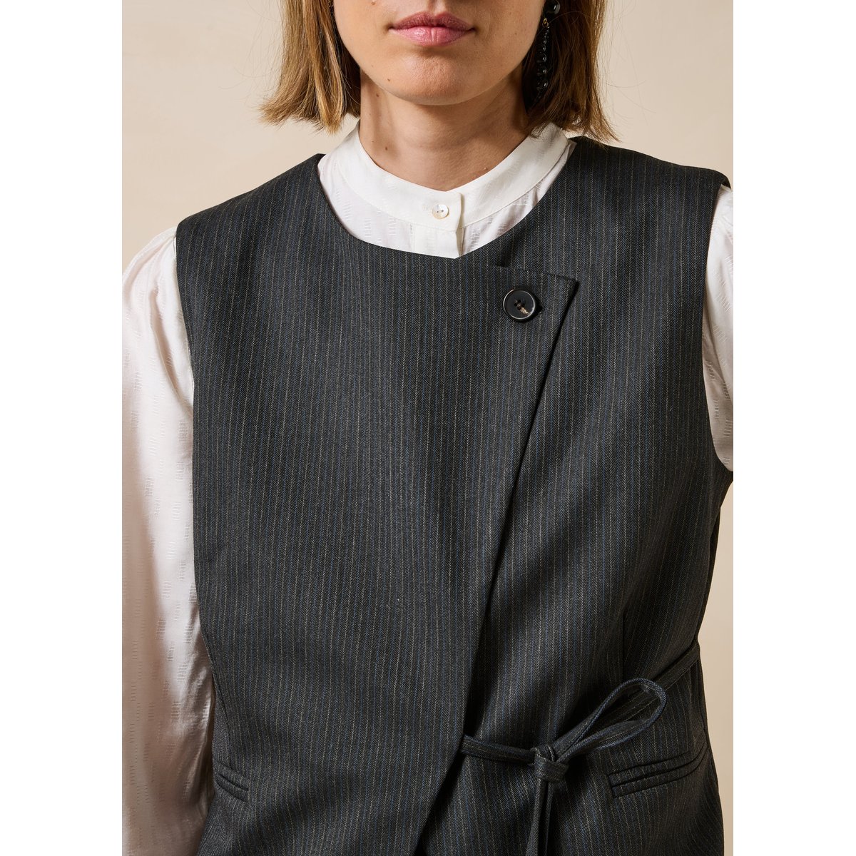 Veste sans manches encolure ronde anthracite, LA FEE MARABOUTEE