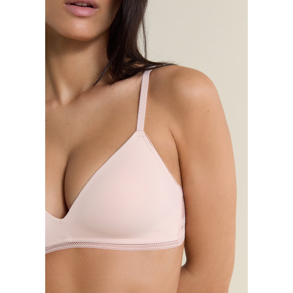 Soutien-gorge triangle sans armatures avec détails en dentelle PURE DREAM rose poudre, ETAM