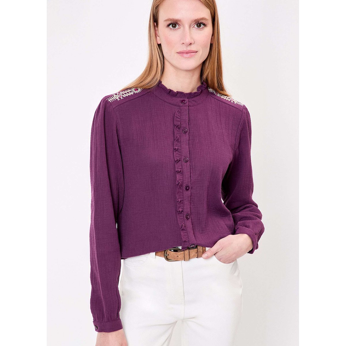 Chemise volantée brodée gaze de coton bio ENOLA violet figue, LA FIANCÉE