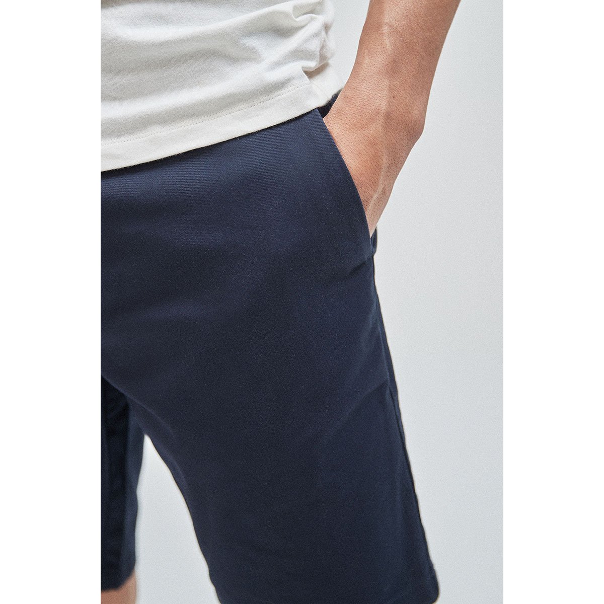Short Chino Droit Stretch marine, NEXT