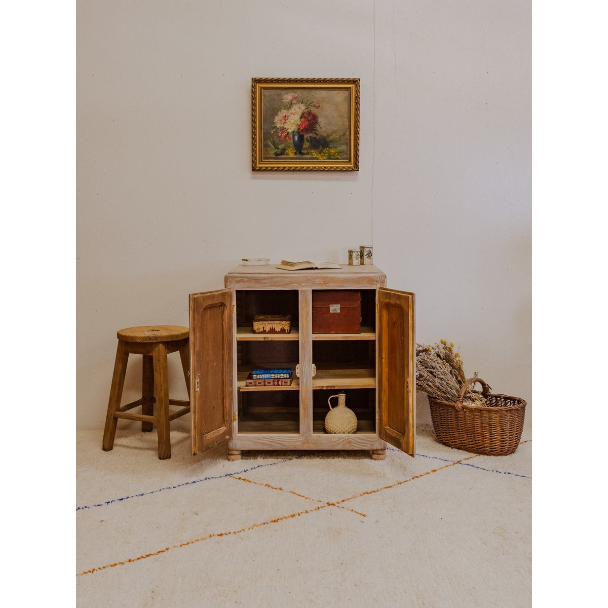Buffet mado en bois patiné Gilbert N°743 - Bon état bois clair, DEBONGOUT