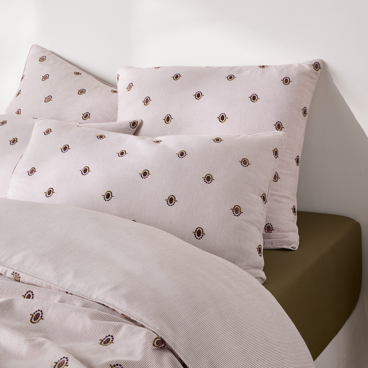 Avara Washed Cotton Pillowcase brown stripes, LA REDOUTE INTERIEURS