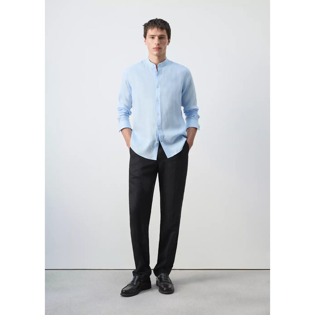 Chemise 100 % lin col mao bleu ciel, MANGO MAN