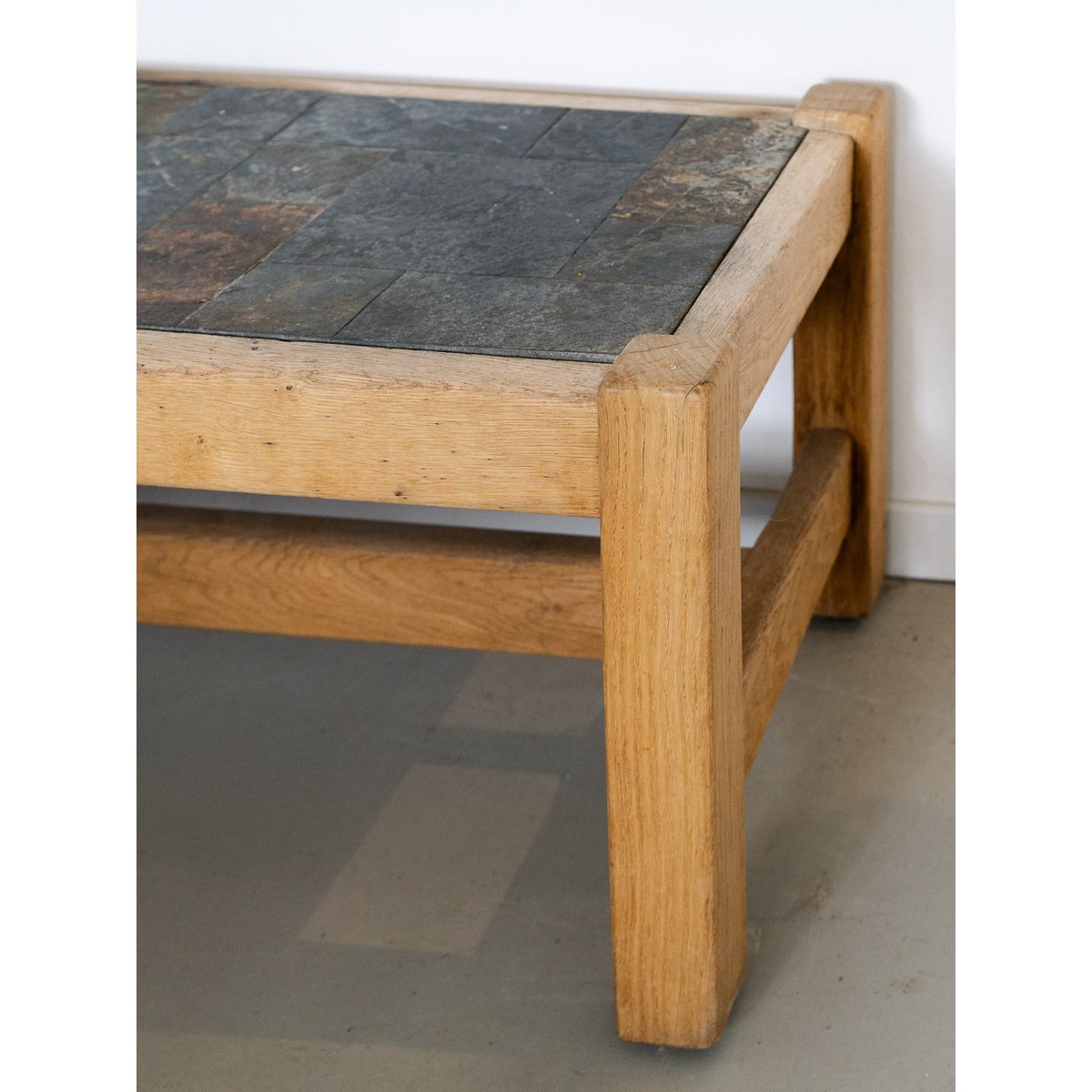 Table basse en ardoise Liv N°269 - Bon état bois, DEBONGOUT
