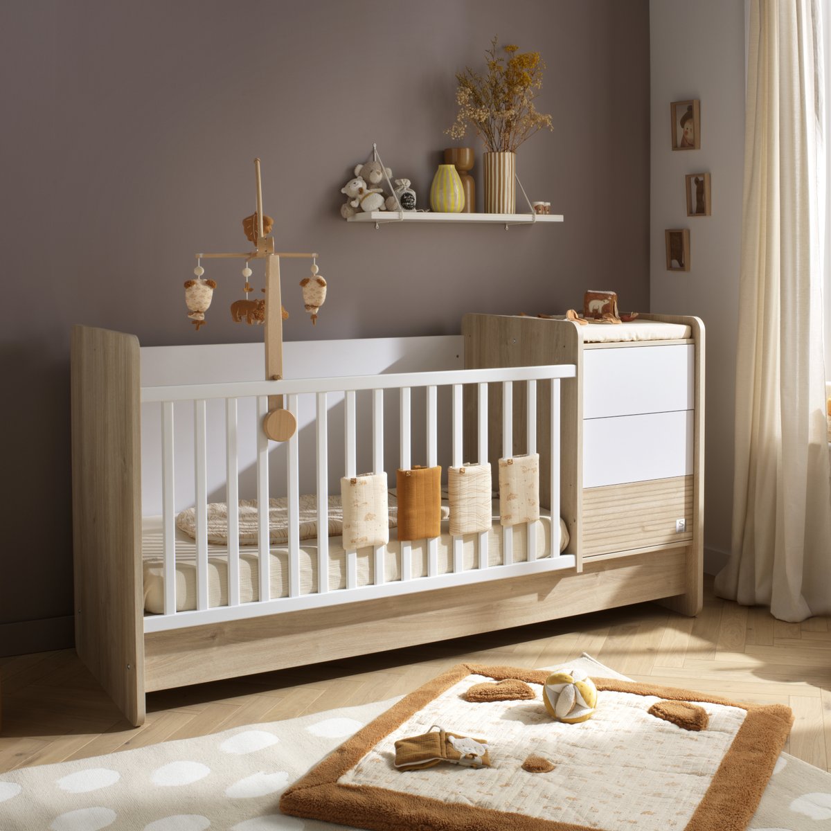 Lit combiné évolutif avec commode à langer 3 tiroirs marron/blanc, SAUTHON