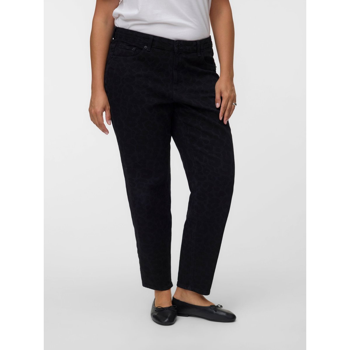 Jean Mom black denim, VERO MODA