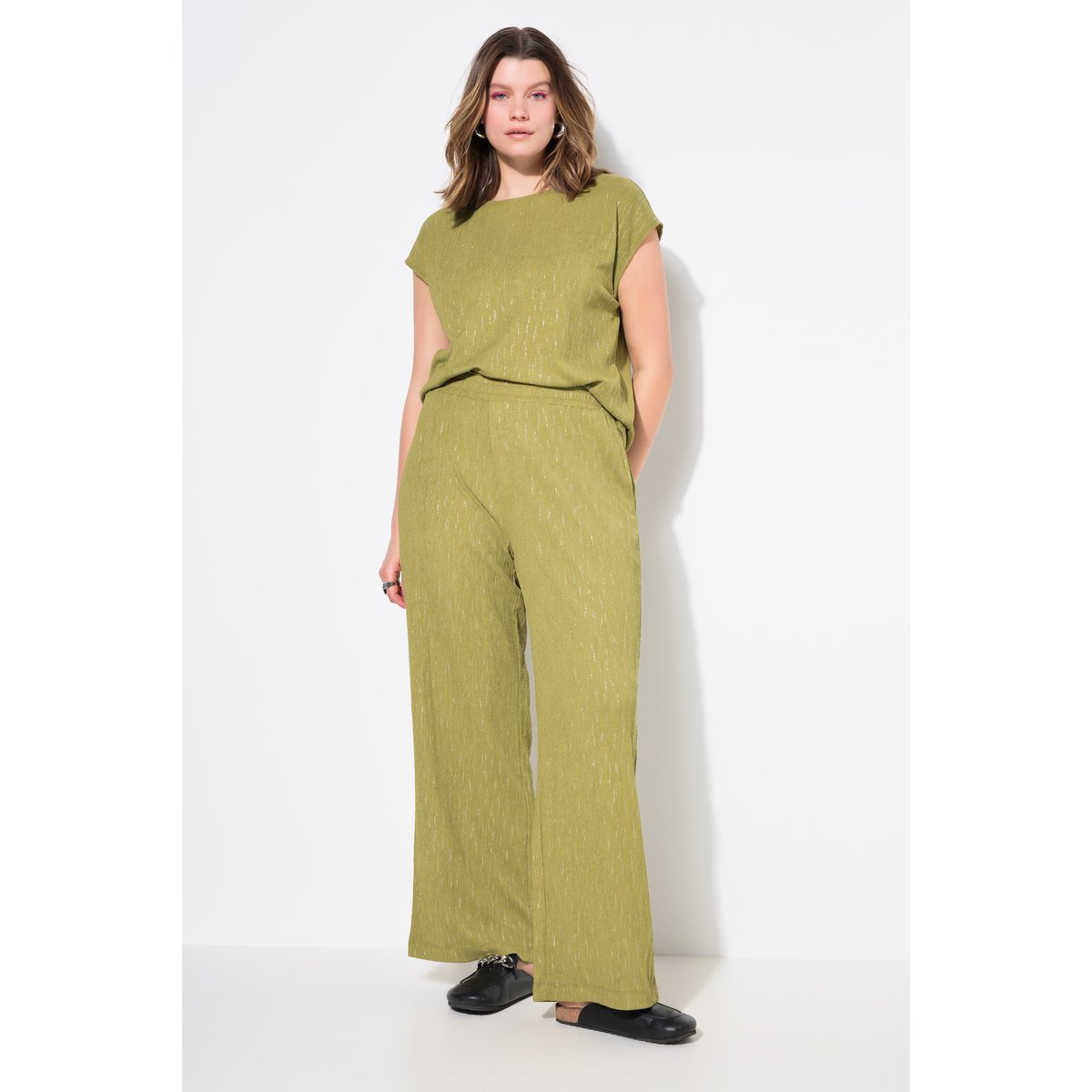 Pantalon en crêpe effet brillant vert mousse, STUDIO UNTOLD