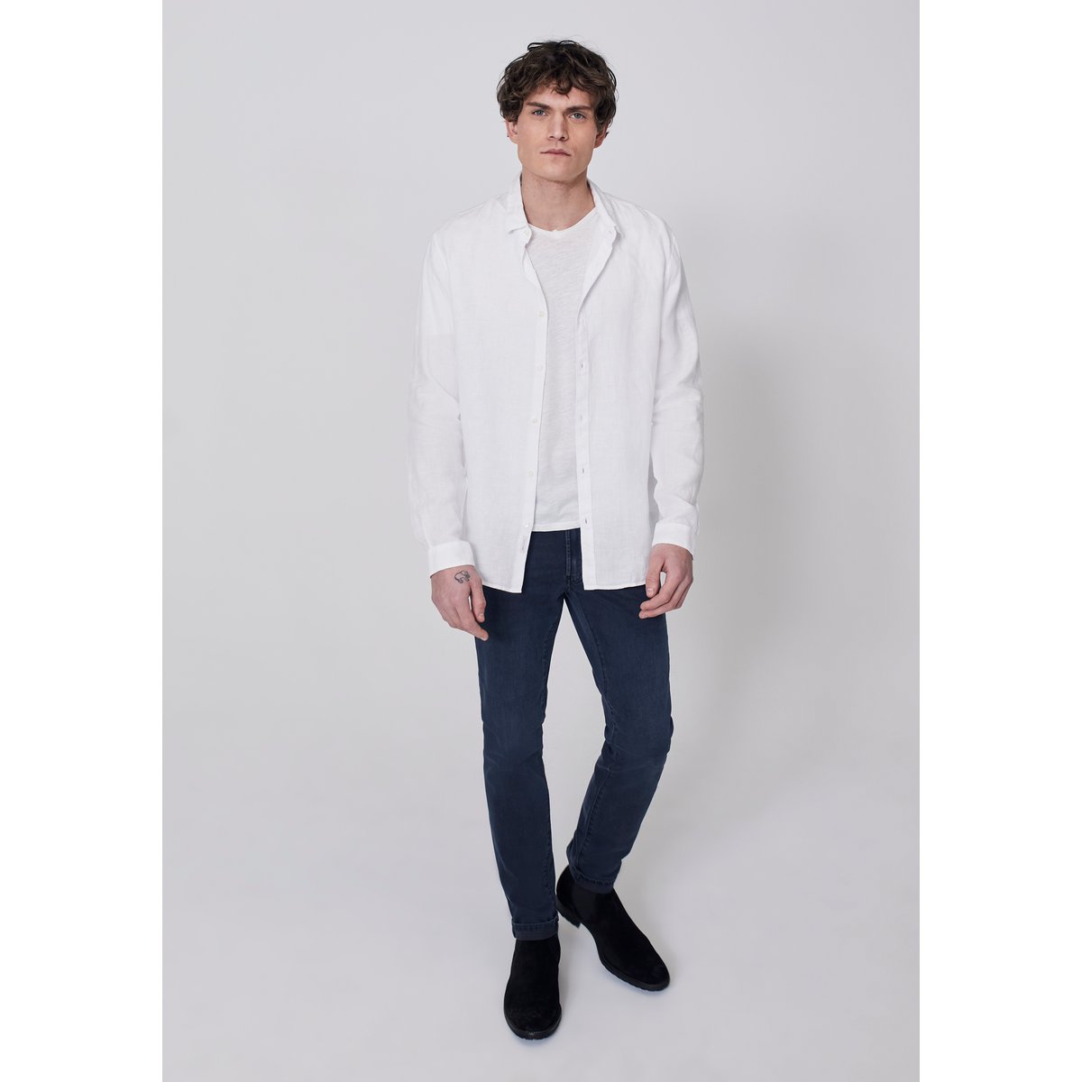 Chemise slim en lin blanc, bleu marine, IKKS