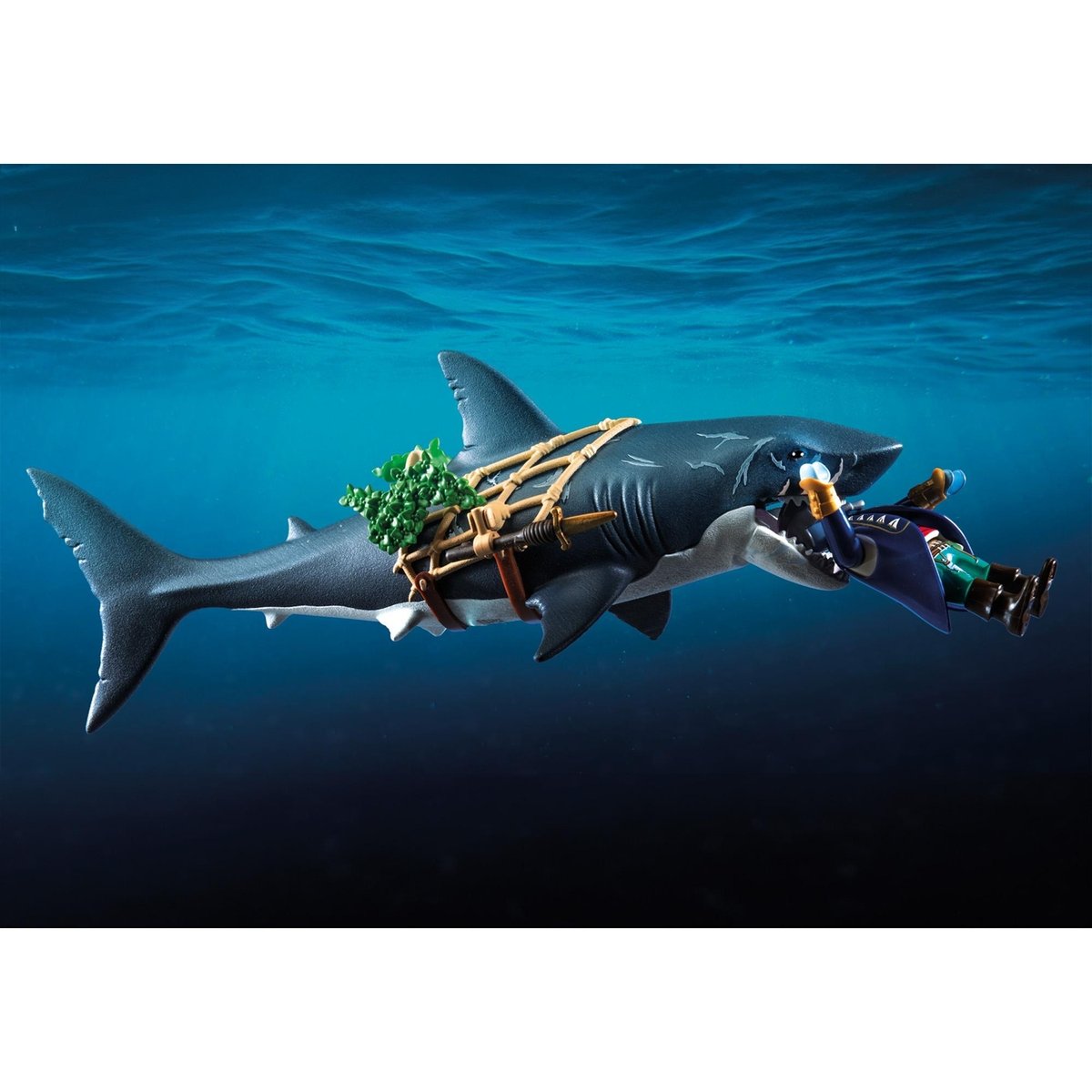 et requin géant avec mâchoire articulée multicolore, PLAYMOBIL