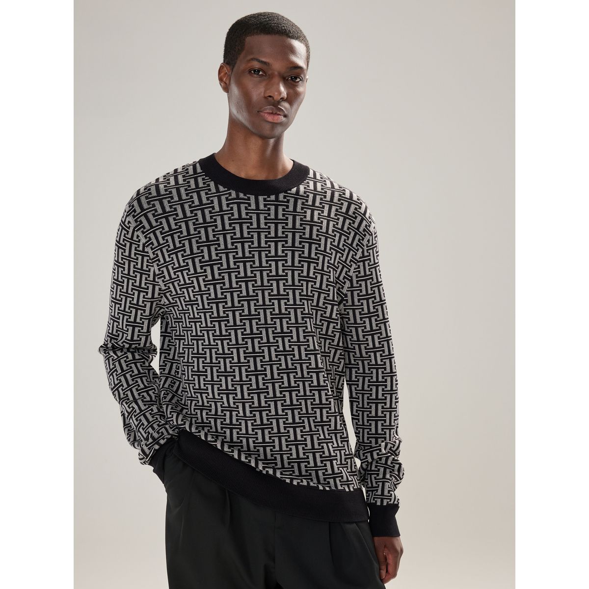 Pull regular à col rond motif noir/gris, NEXT