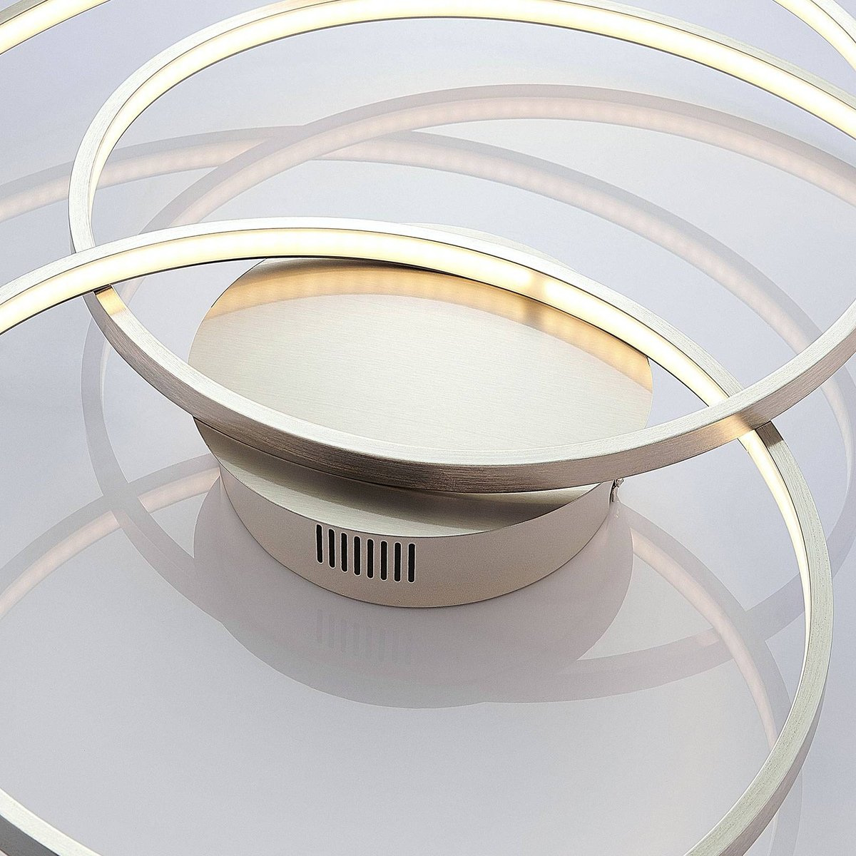 Plafonnier en métal moderneLED, Joline nickel satiné, LINDBY
