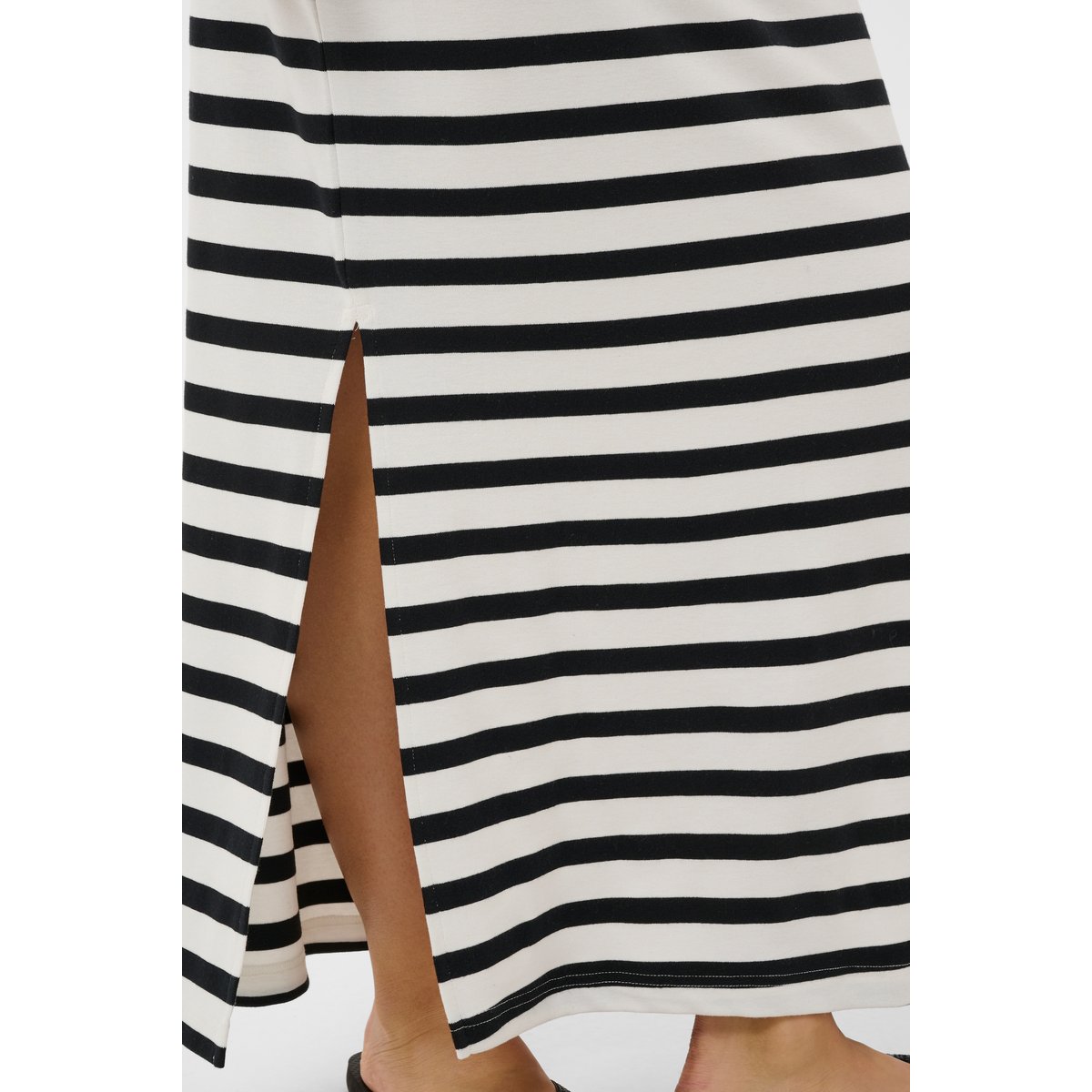 Robe blanc chalk/black stripes, KAFFE
