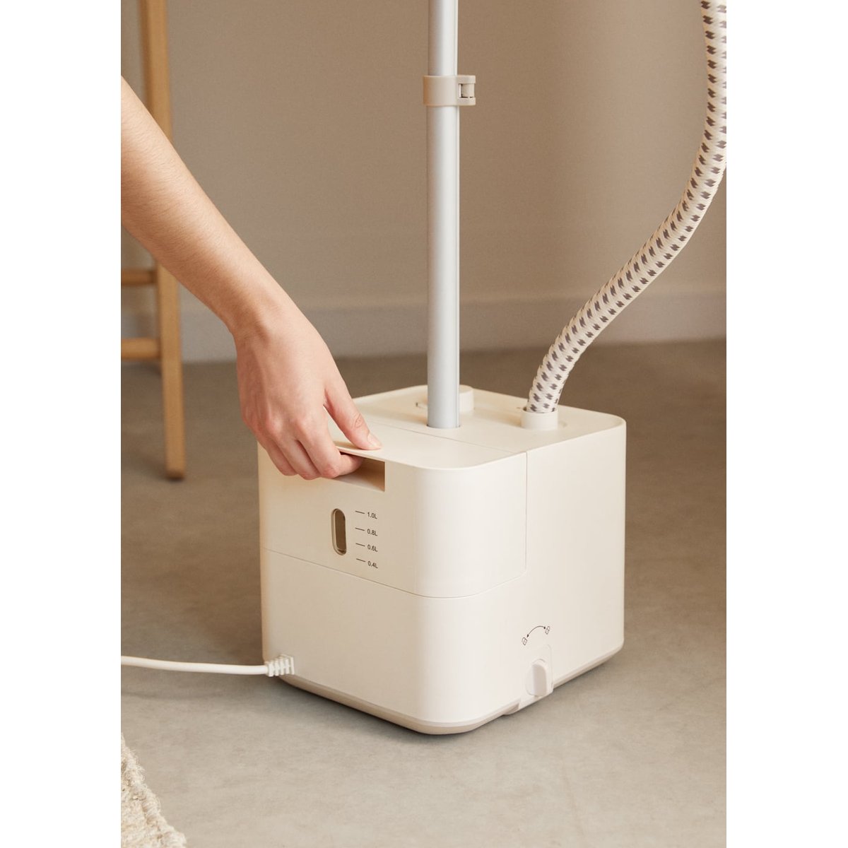 Fer à vapeur vertical portable base IRON UP STAND blanc cassé, CREATE