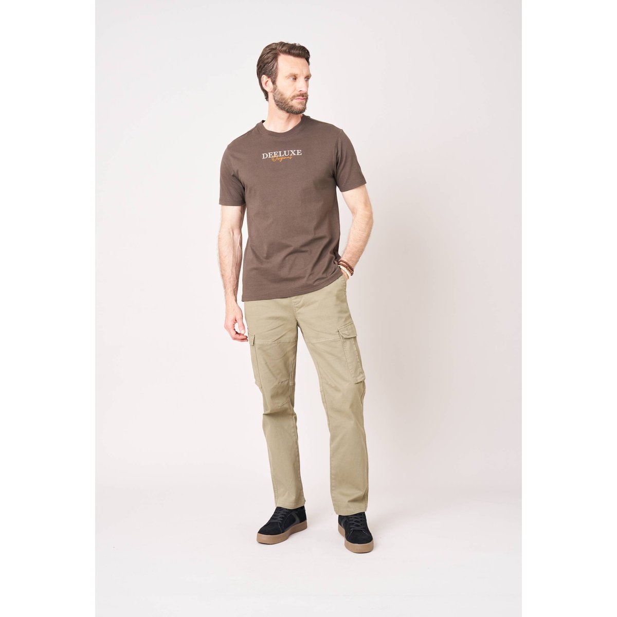 T-shirt regular homme en jersey 100% coton JORN espresso, DEELUXE