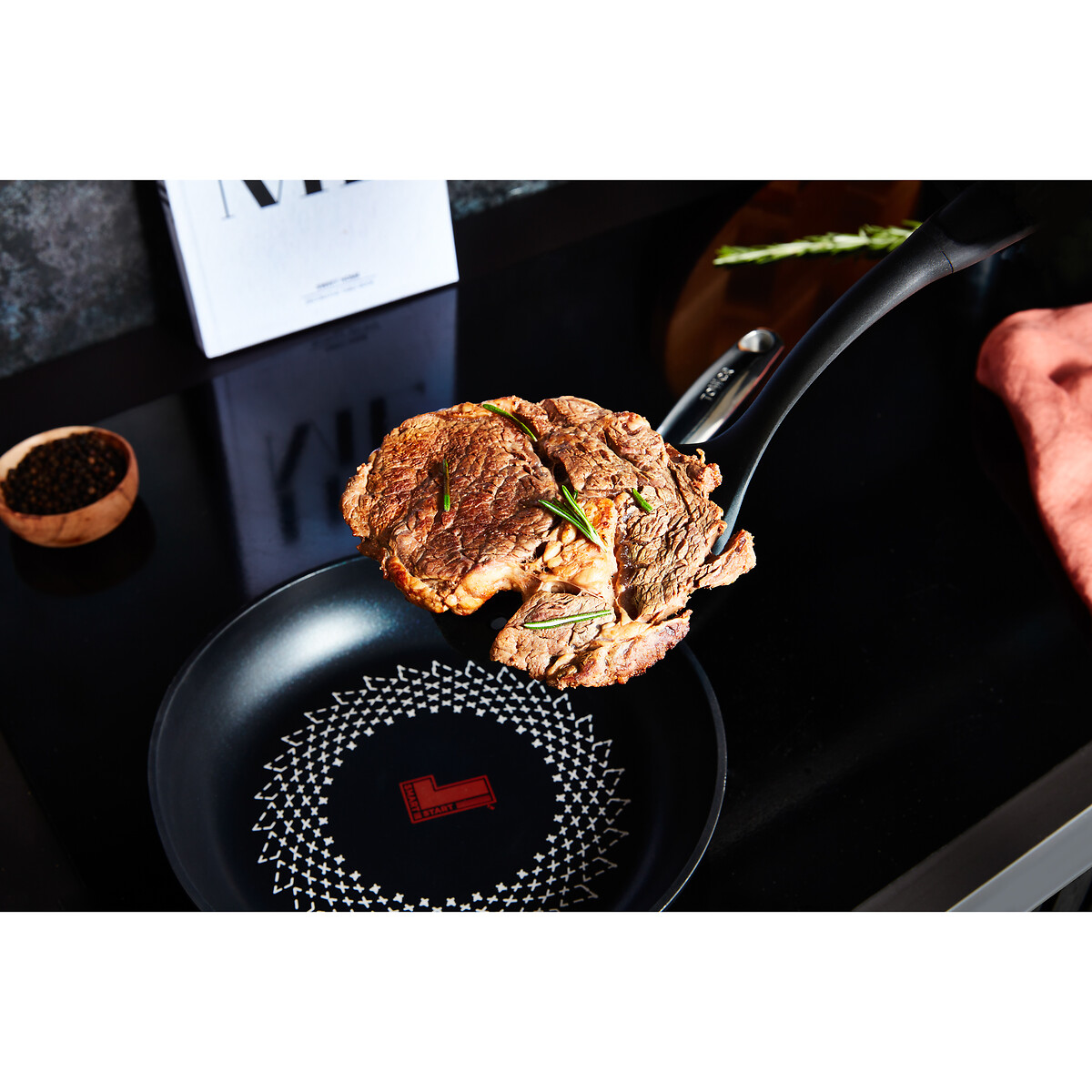 24cm Smart Start Classic Frying Pan black, TOWER