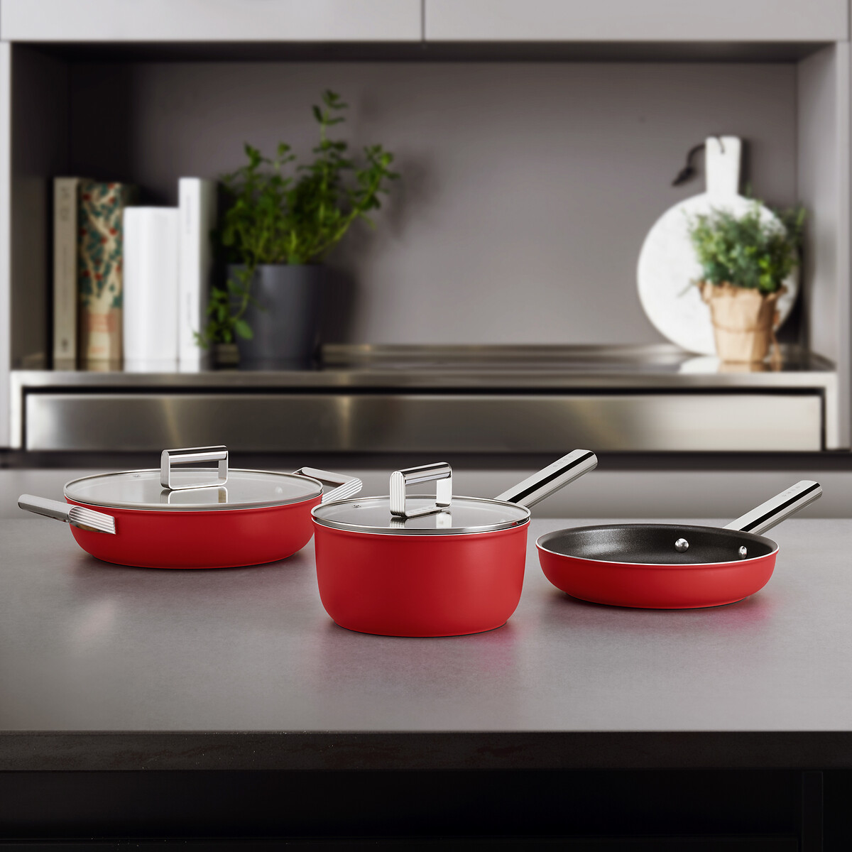 Poêle Années 50 rouge mat, SMEG