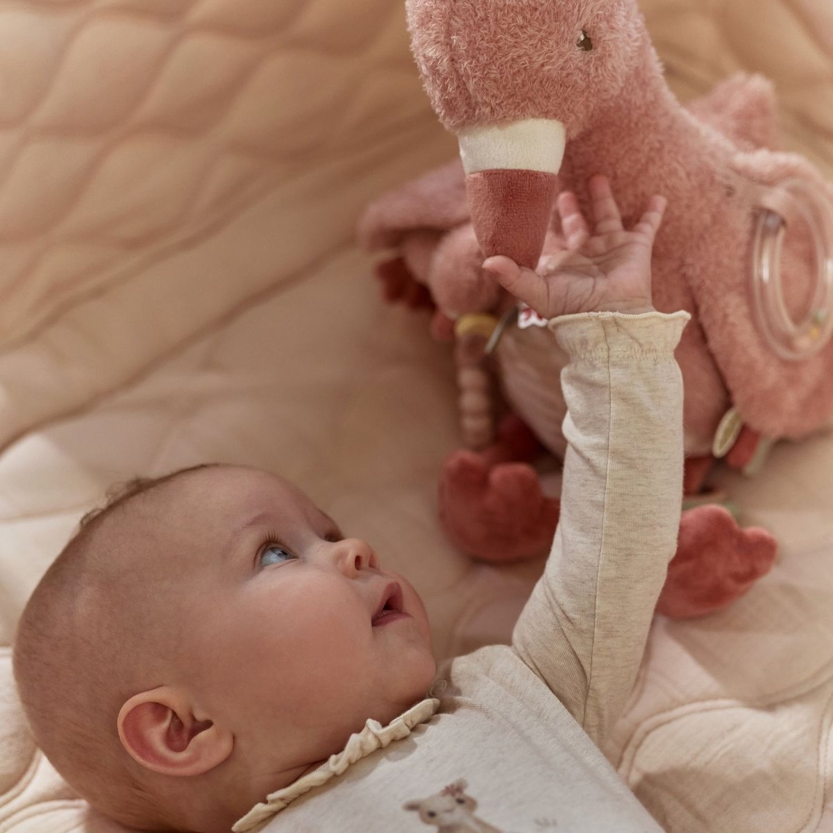 Peluche d'activités rose, blanc cassé, LITTLE DUTCH
