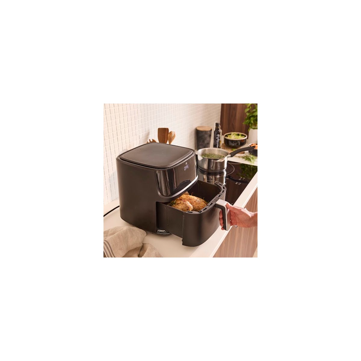 Friteuse sans huile EAF4 Dual heat 7.6L couleur unique, ESSENTIEL B
