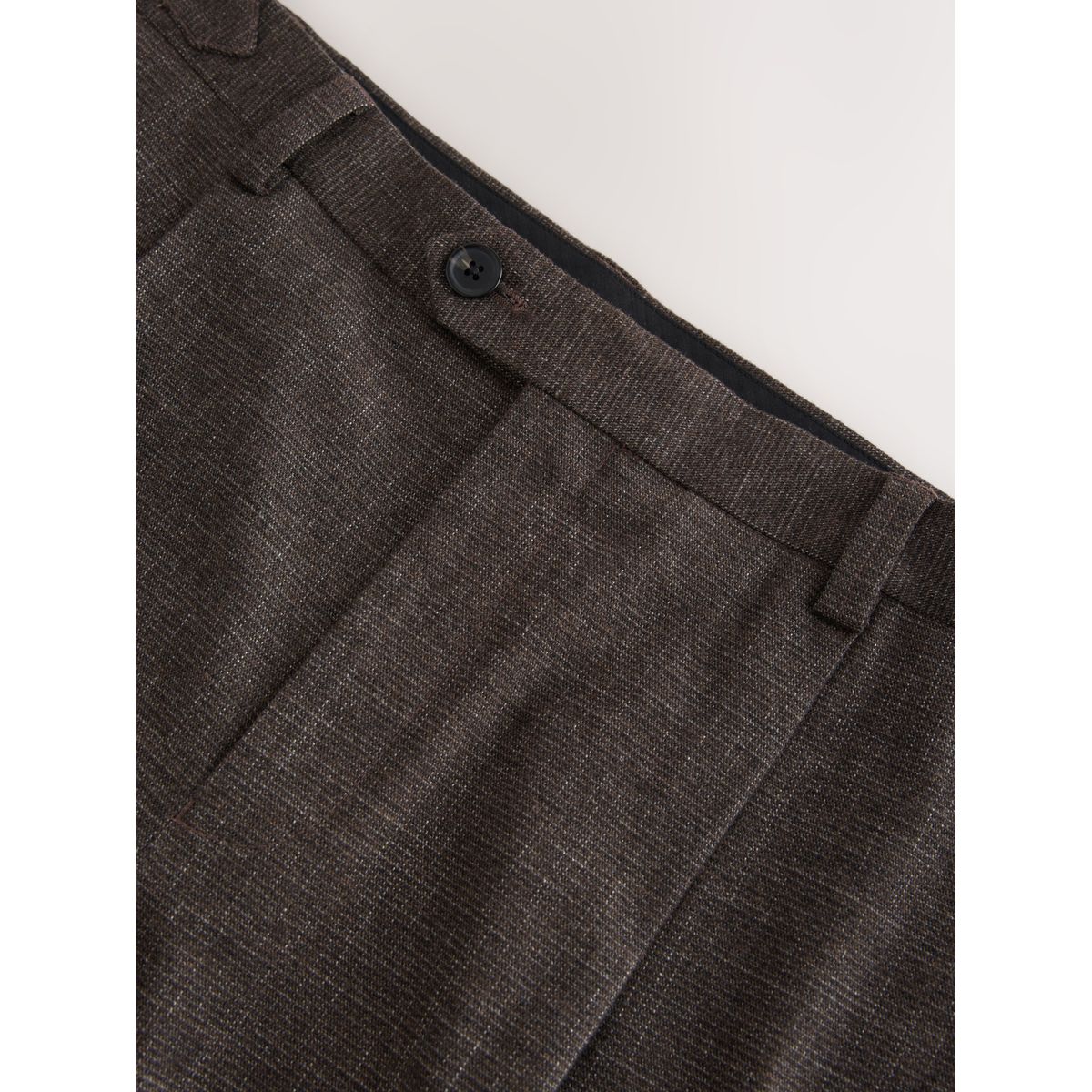 Pantalon habillé texturé en laine mélangée marron, NEXT