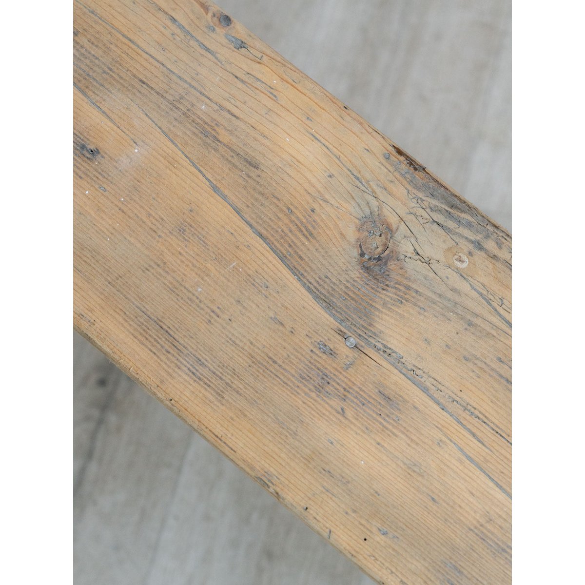 Banc en bois Antoine N°540 - Bon état bois clair, DEBONGOUT