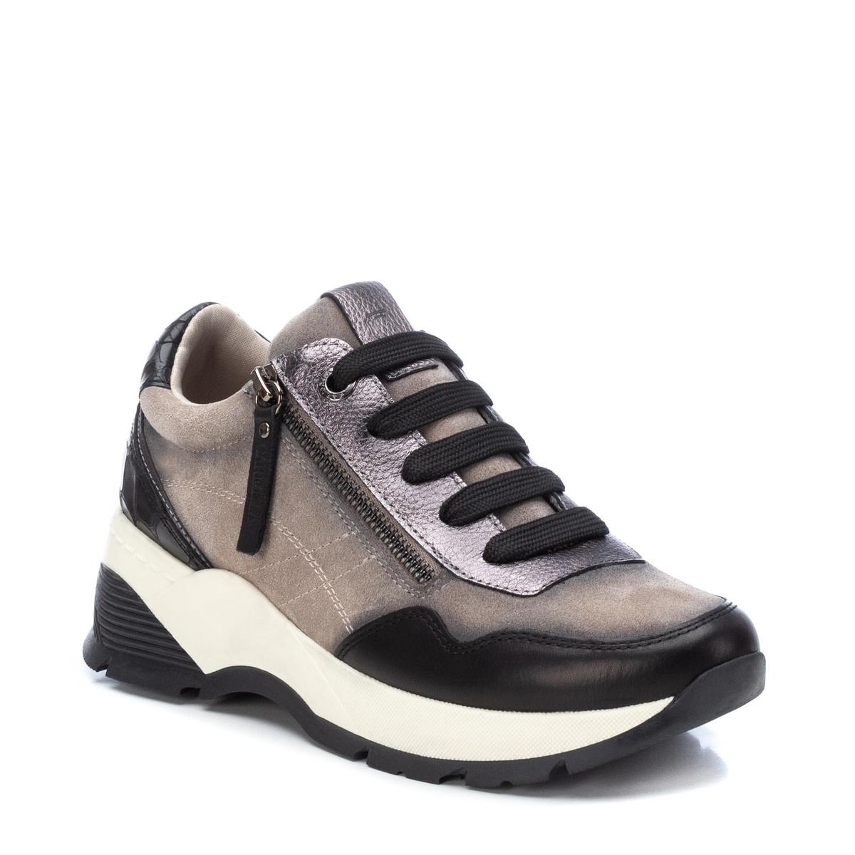 Chaussures plates avec fermeture à glissière blanc bleuté, CARMELA