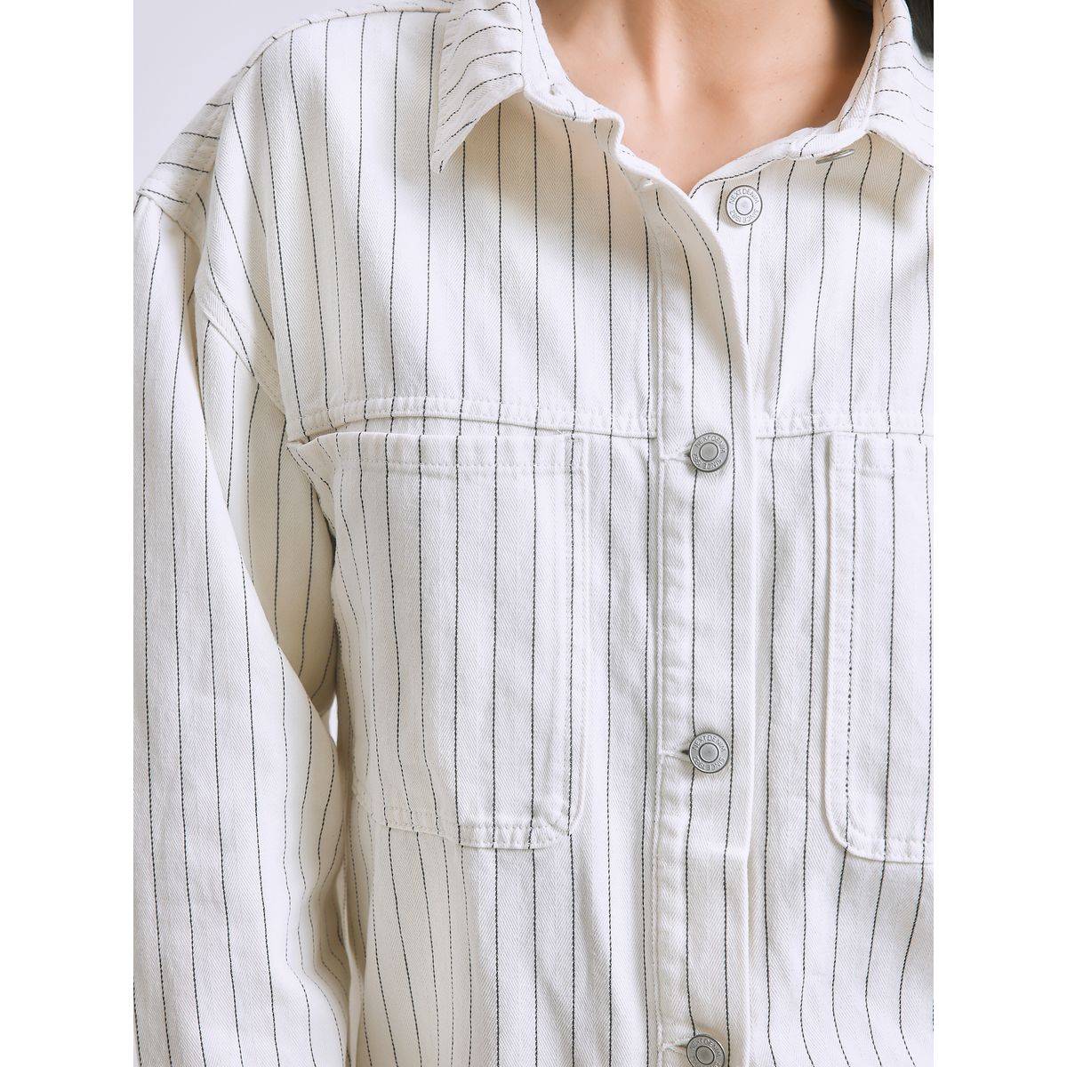 Chemise boyfriend oversize en denim blanc à rayures, NEXT