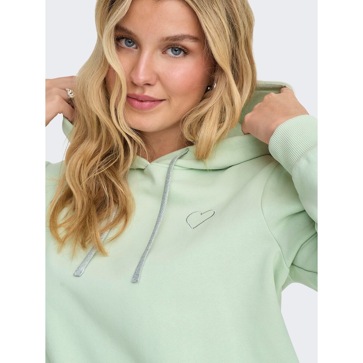 Sweat à capuche, motif cœur vert pâle, ONLY