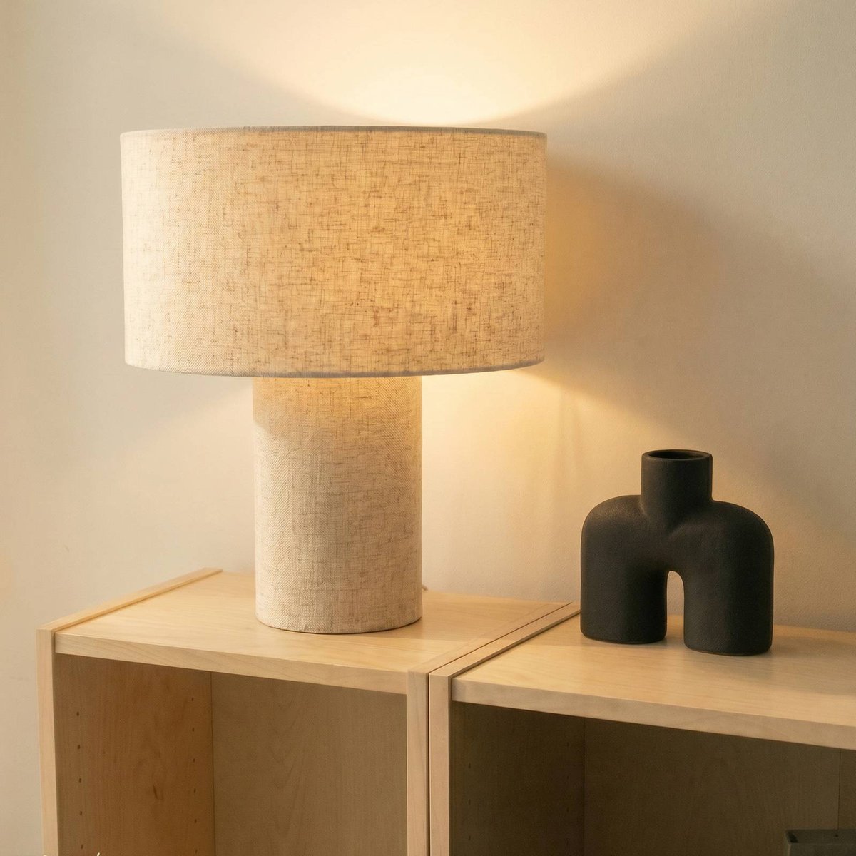 Lampe à poser en textile scandinave, Elfie beige, LINDBY