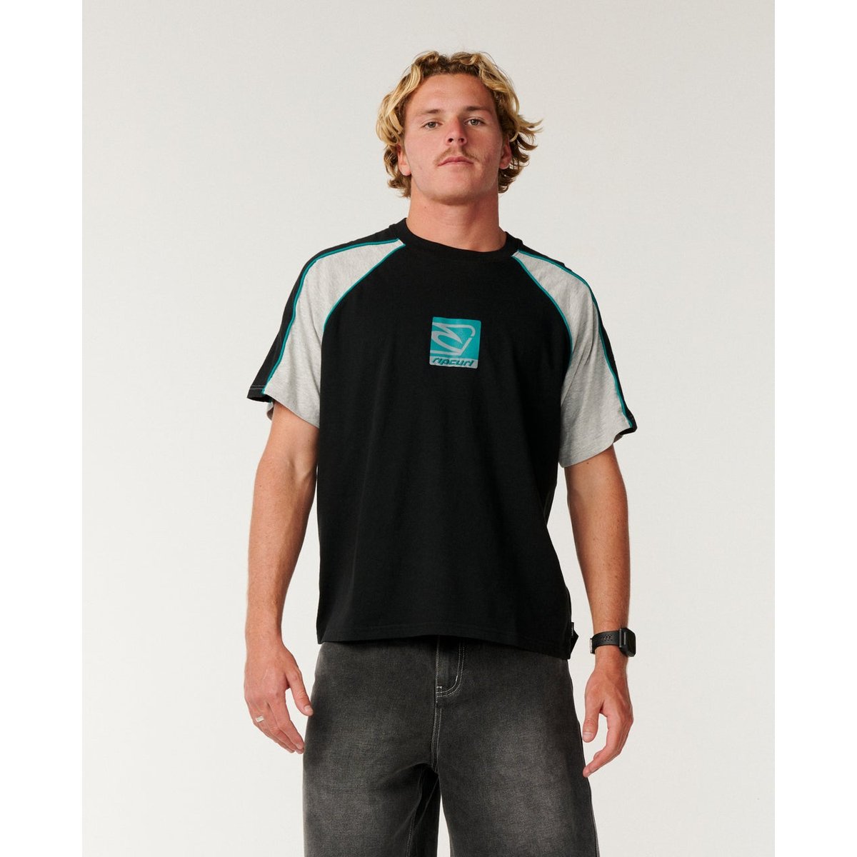 T-shirt brodé ARCHIVE 69 Boxy noir, RIP CURL