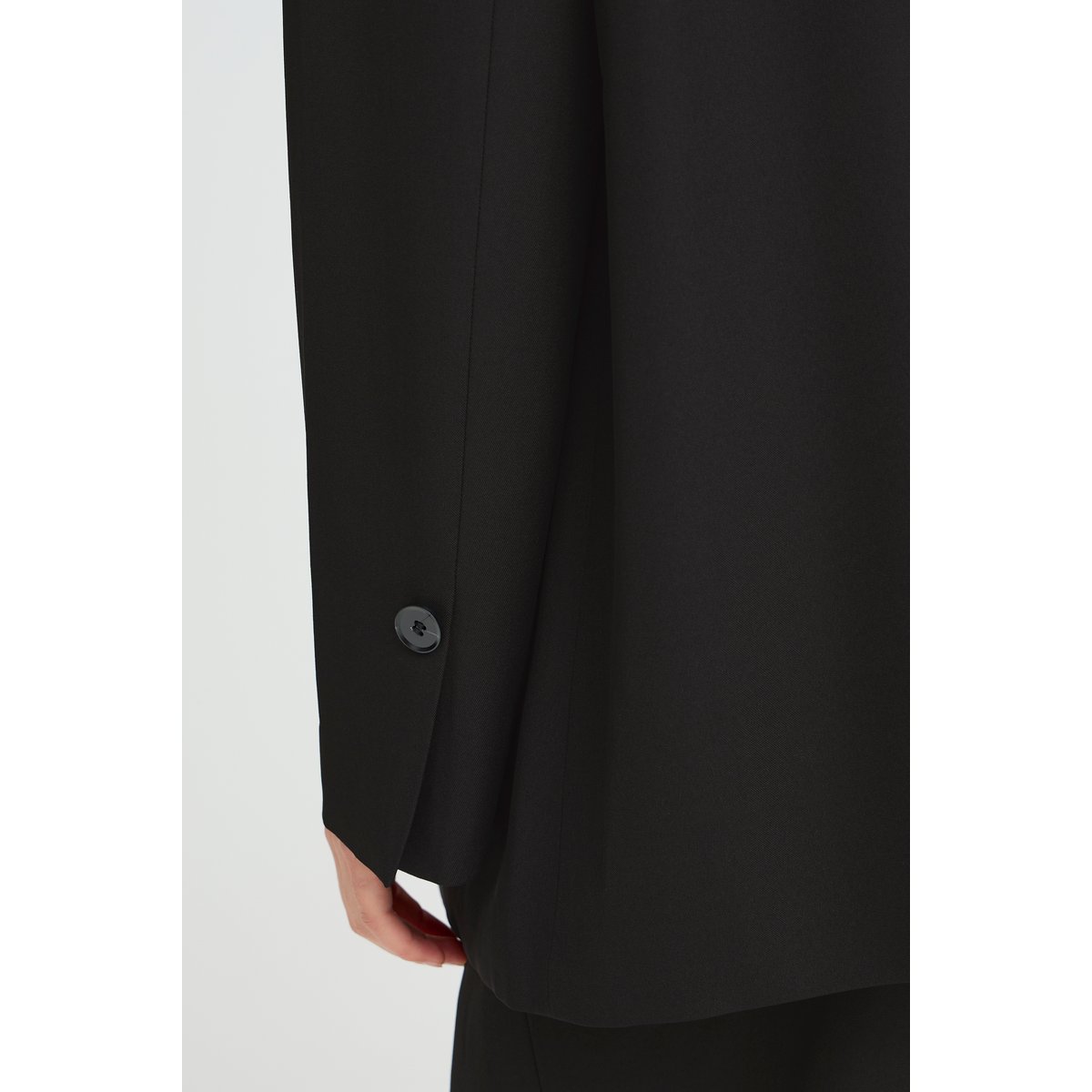 Blazer classique, fermeture deux boutons, coupe droite noir, ICHI