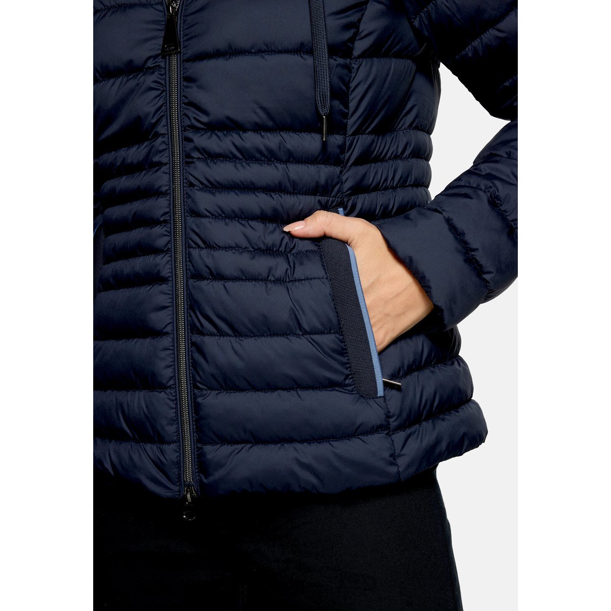 Veste matelassée à capuche amovible bleu foncé, BETTY BARCLAY