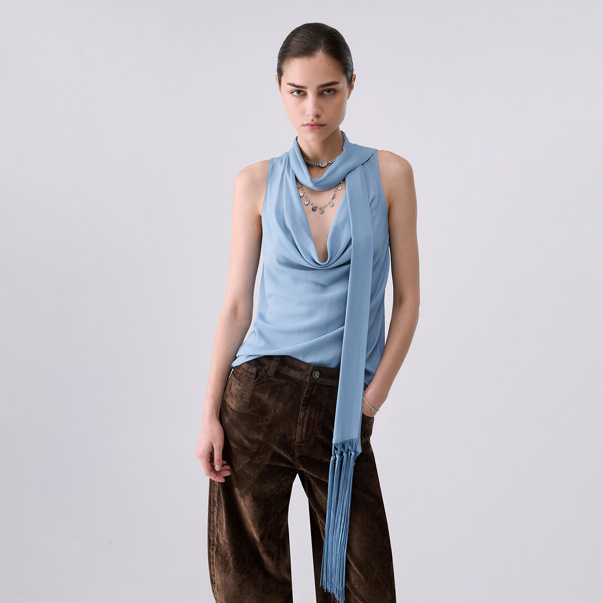 Haut avec Écharpe bleu clair, LIU JO