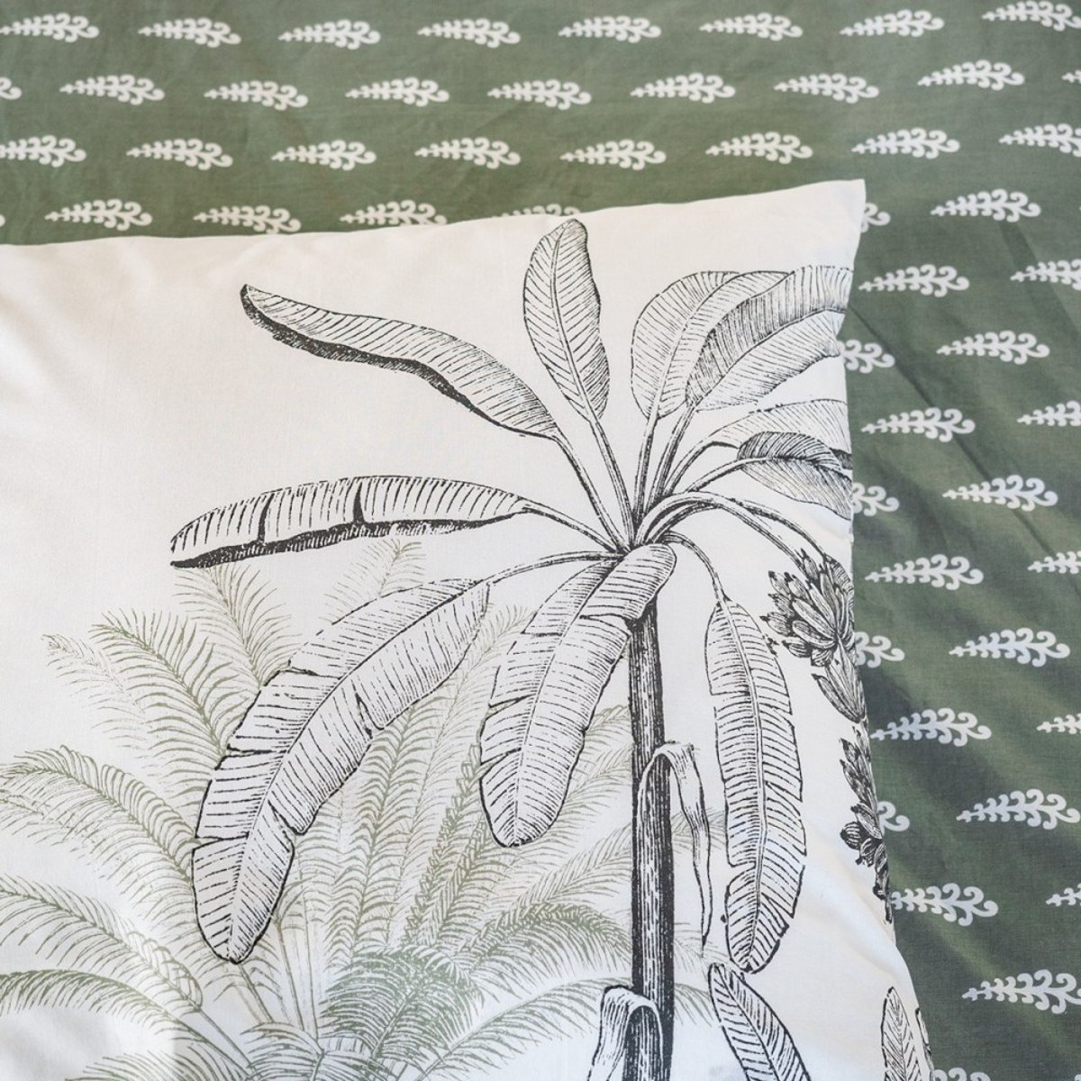 Housse de couette réversible 240x220 SOLI + 2 taies 100% coton adouci 57 fils/2 blanc, DECORATIE