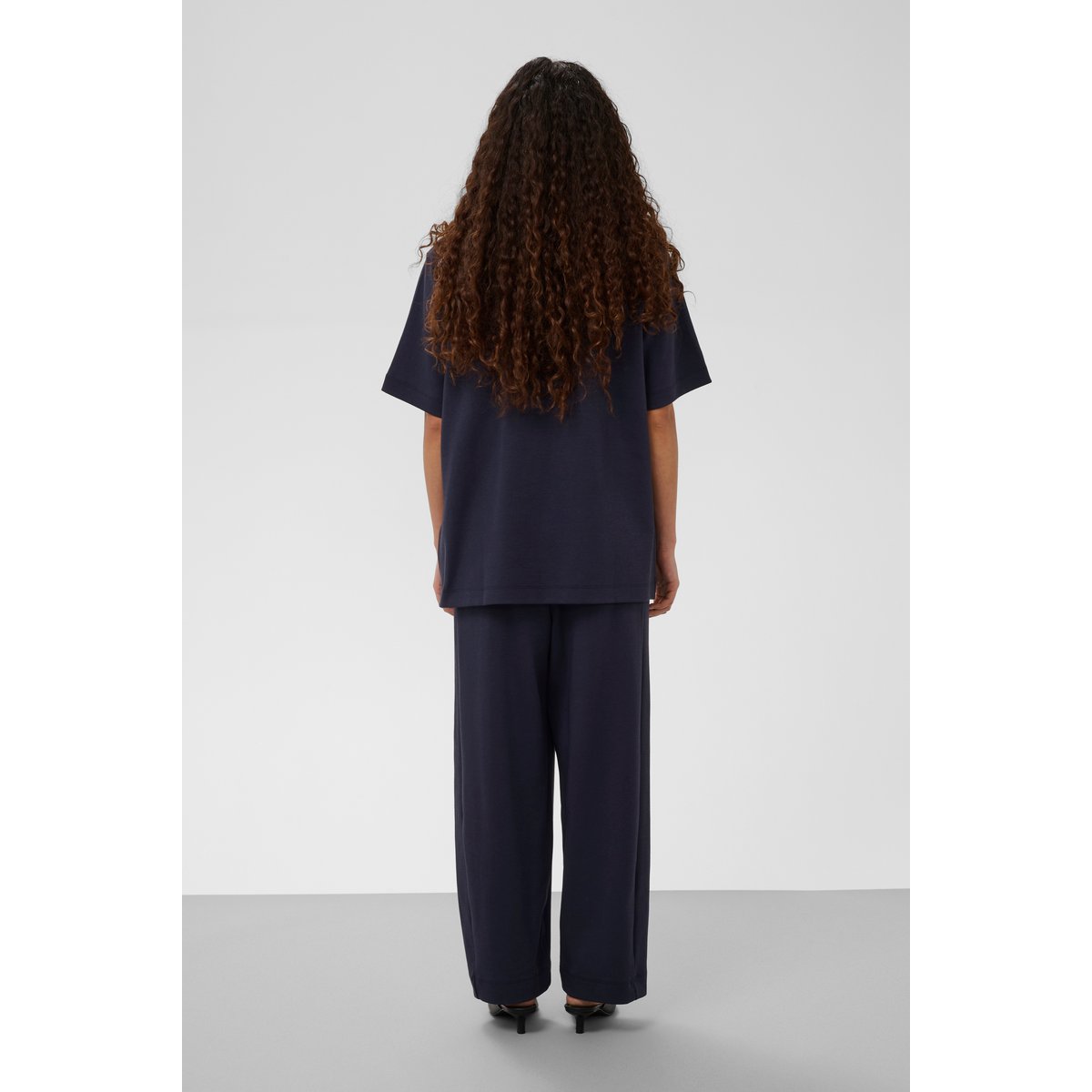 Pantalon Tricoté bleu night sky, SOAKED IN LUXURY