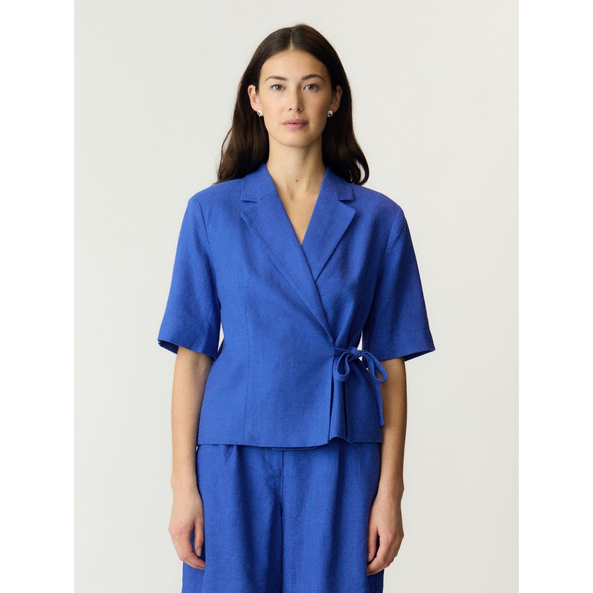 Blazer dazzling blue, YAS