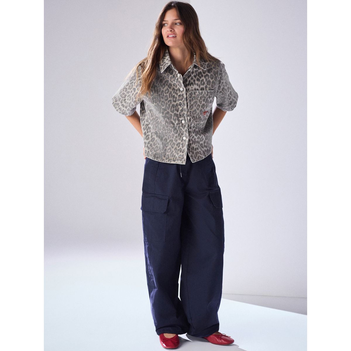 Chemise en jean à manches courtes léopard, NEXT