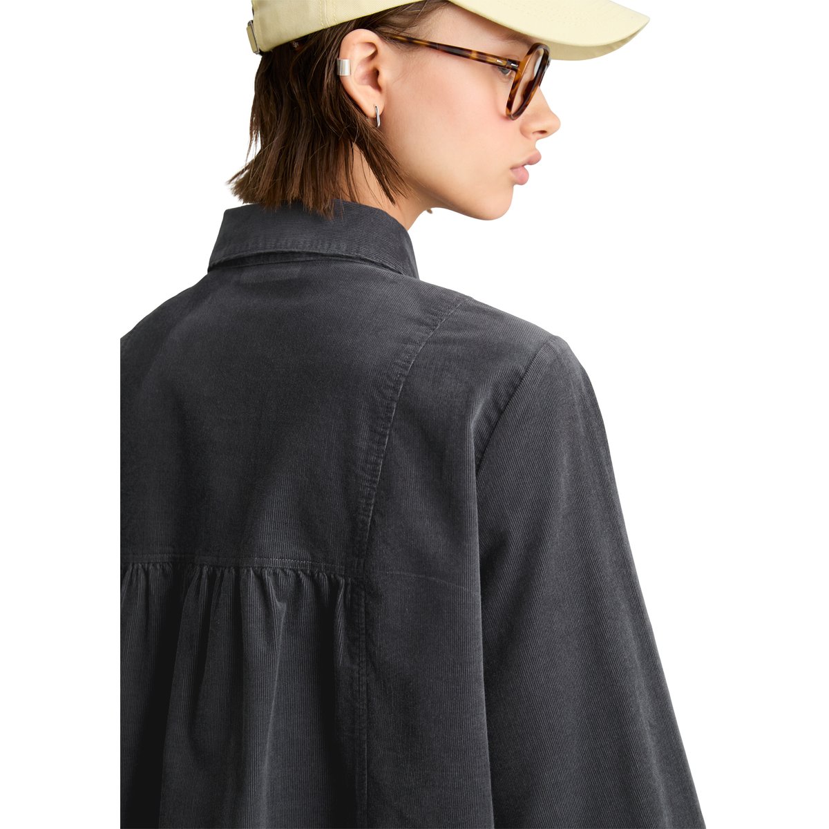 Chemisier à manches longues en velours côtelé fin, coupe regular en coton biologique gris, MARC O’POLO DENIM