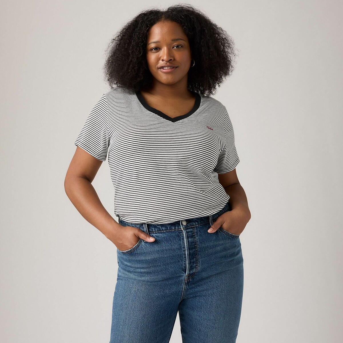 T-shirt rayé col V, à manches courtes rayé noir/blanc, LEVI’S PLUS