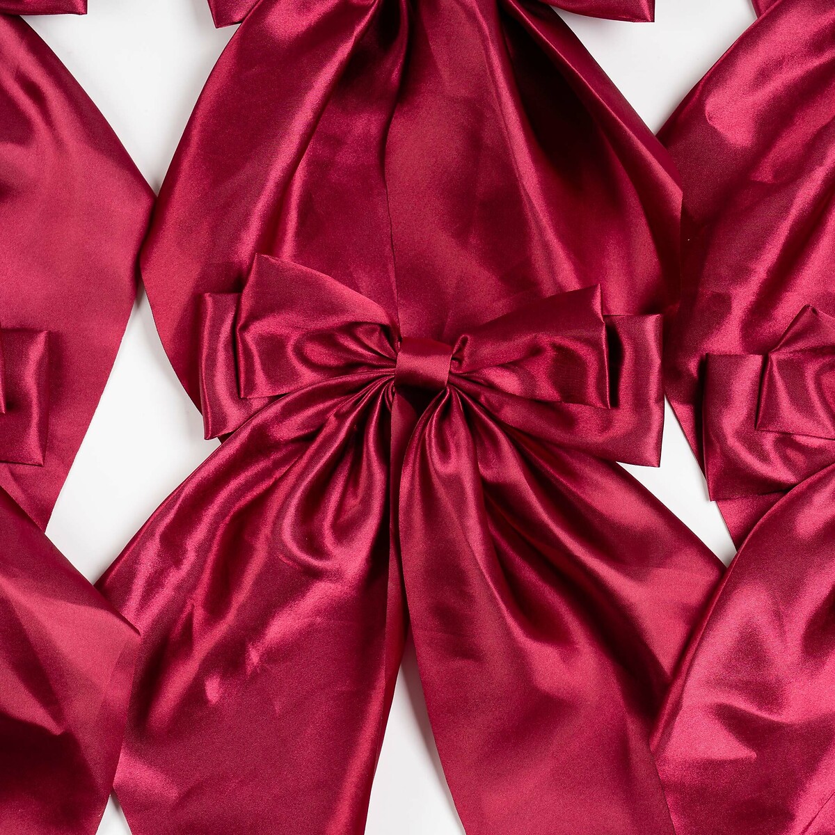 Set of 6 19cm Clip-on Satin Bows in Ruby red, SO'HOME