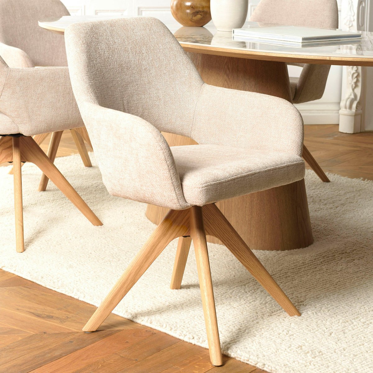Chaise pivotante beige dossier droit - pieds bois LINEA beige, PIER IMPORT