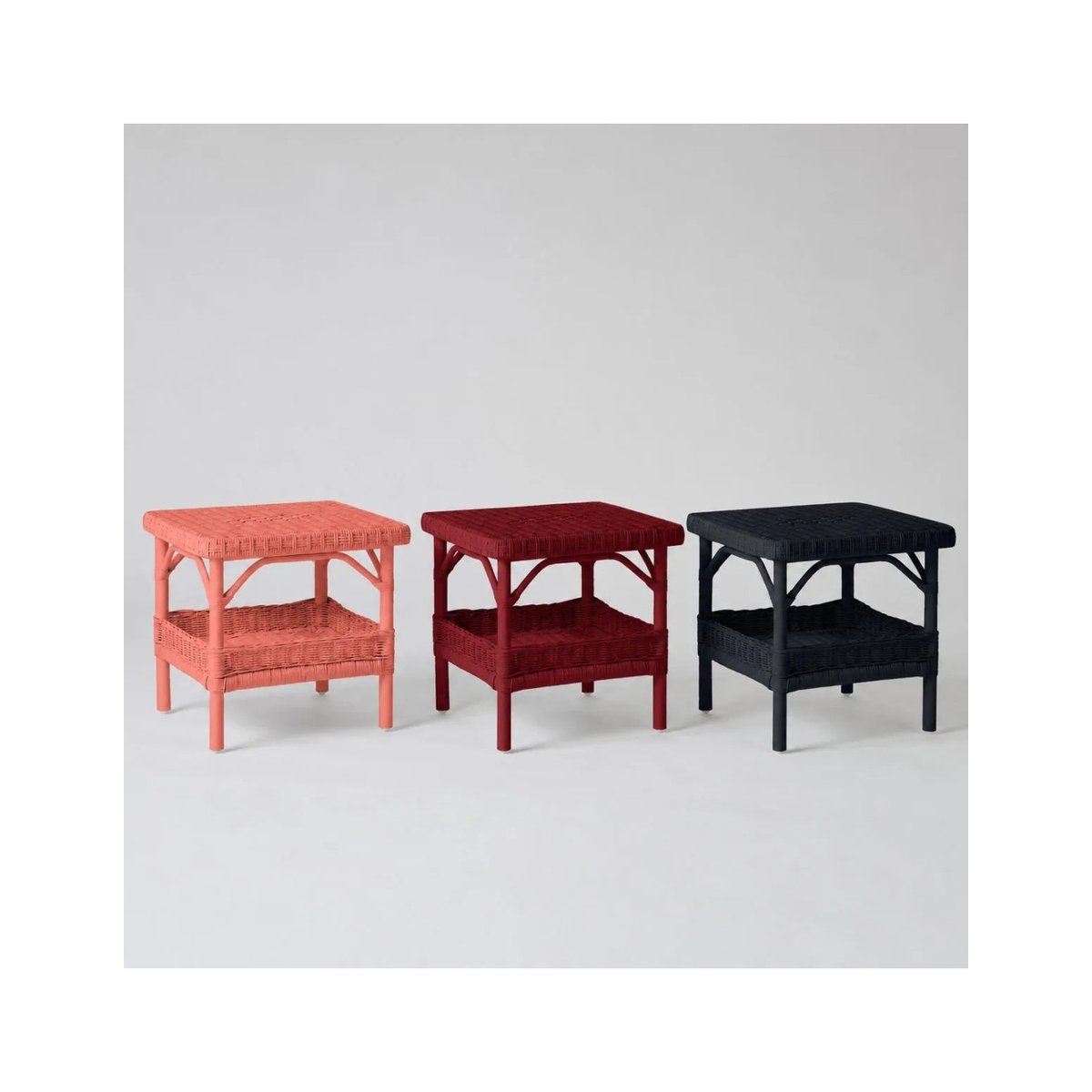 Table basse carrée en rotin PRIMAVERA laqué vert gazon rose, KOK