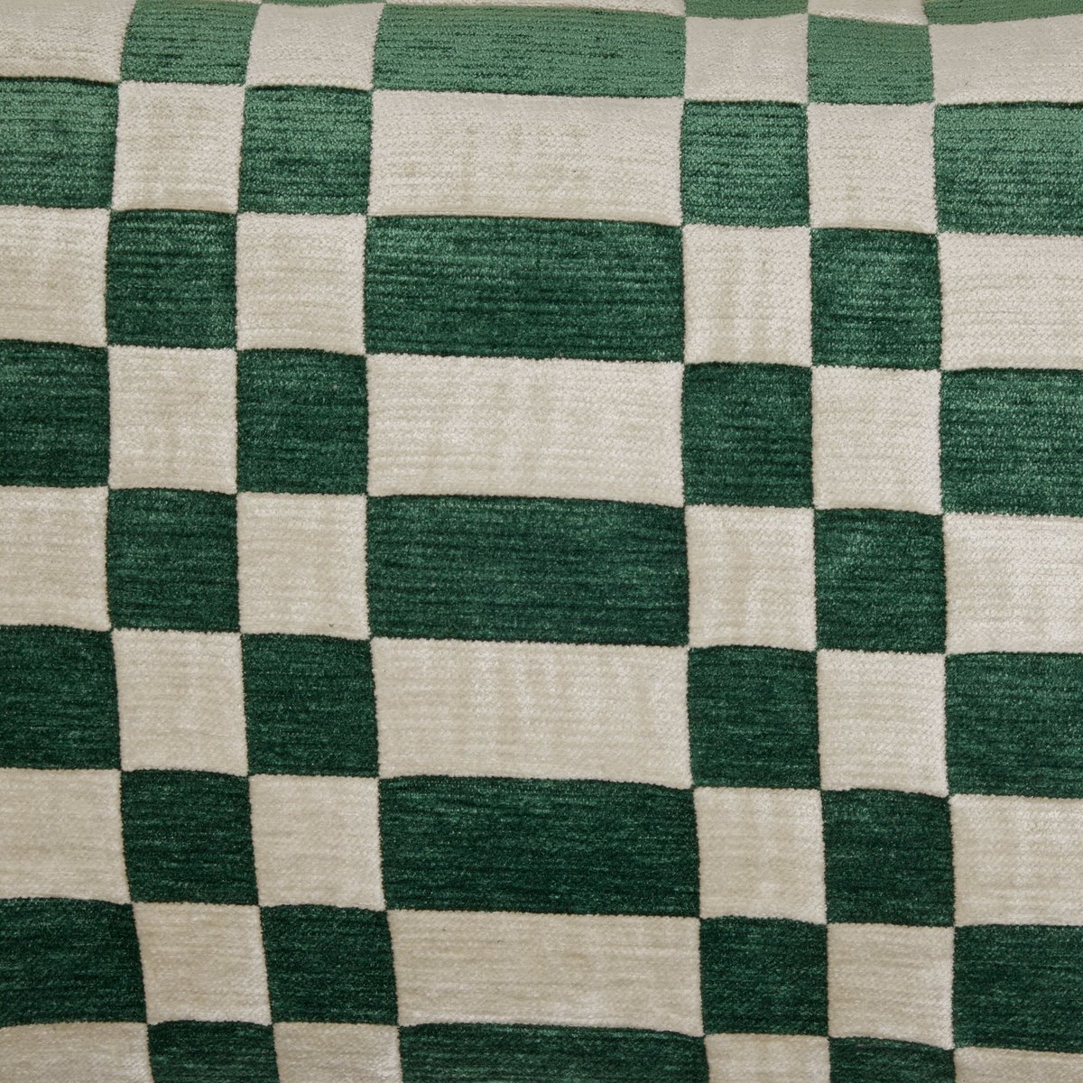 Housse De Coussin en Chenille épaisse au motif damier TCHEKY ecru et vert vif, MADURA