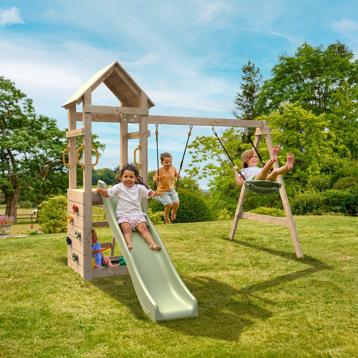 Aire de jeux toboggan et mur escalade GESSETTE marron - vert kaki, TP TOYS