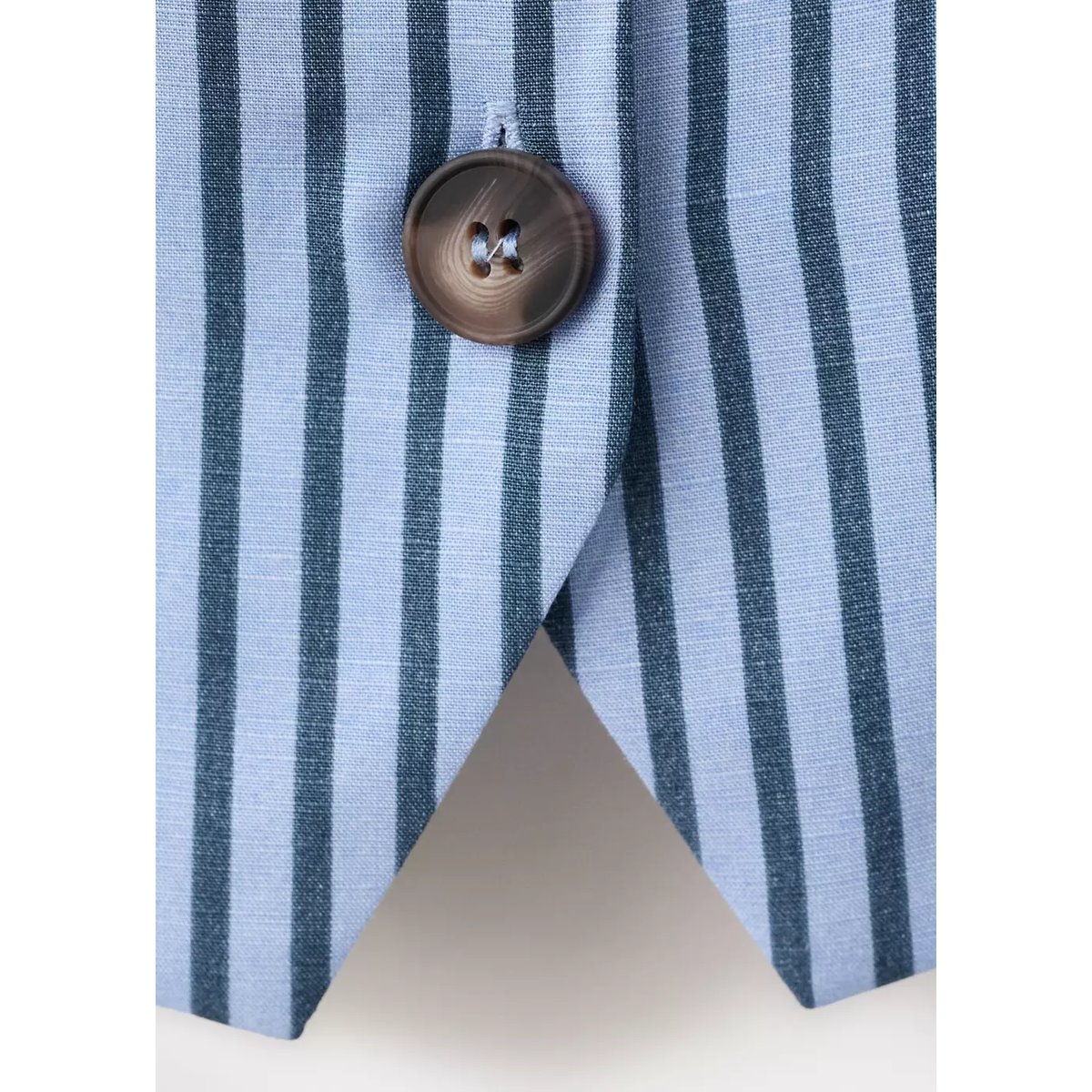 Gilet boutons à rayures bleu ciel, MANGO
