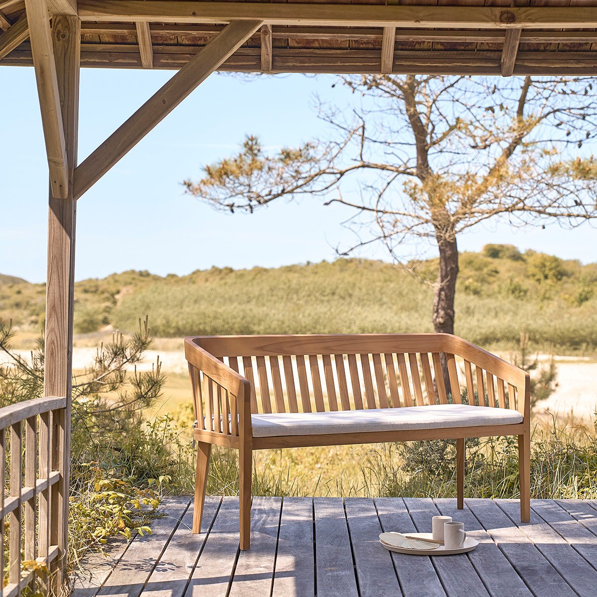 Banc de jardin en teck massif arrondi 3 places BARI naturel, BERAH GETAH