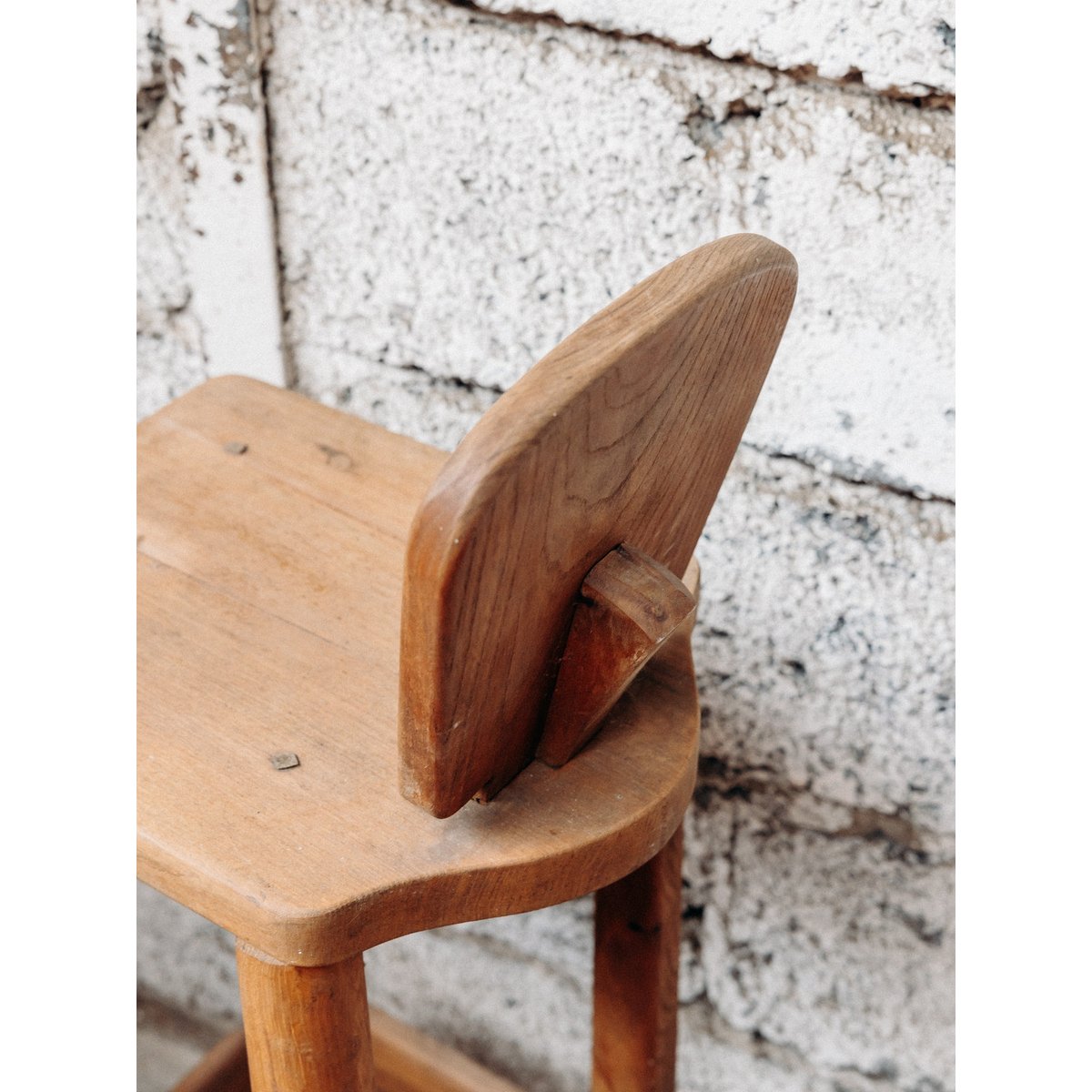 Tabouret de bar en orme Gaston N°98 - Bon état bois, DEBONGOUT