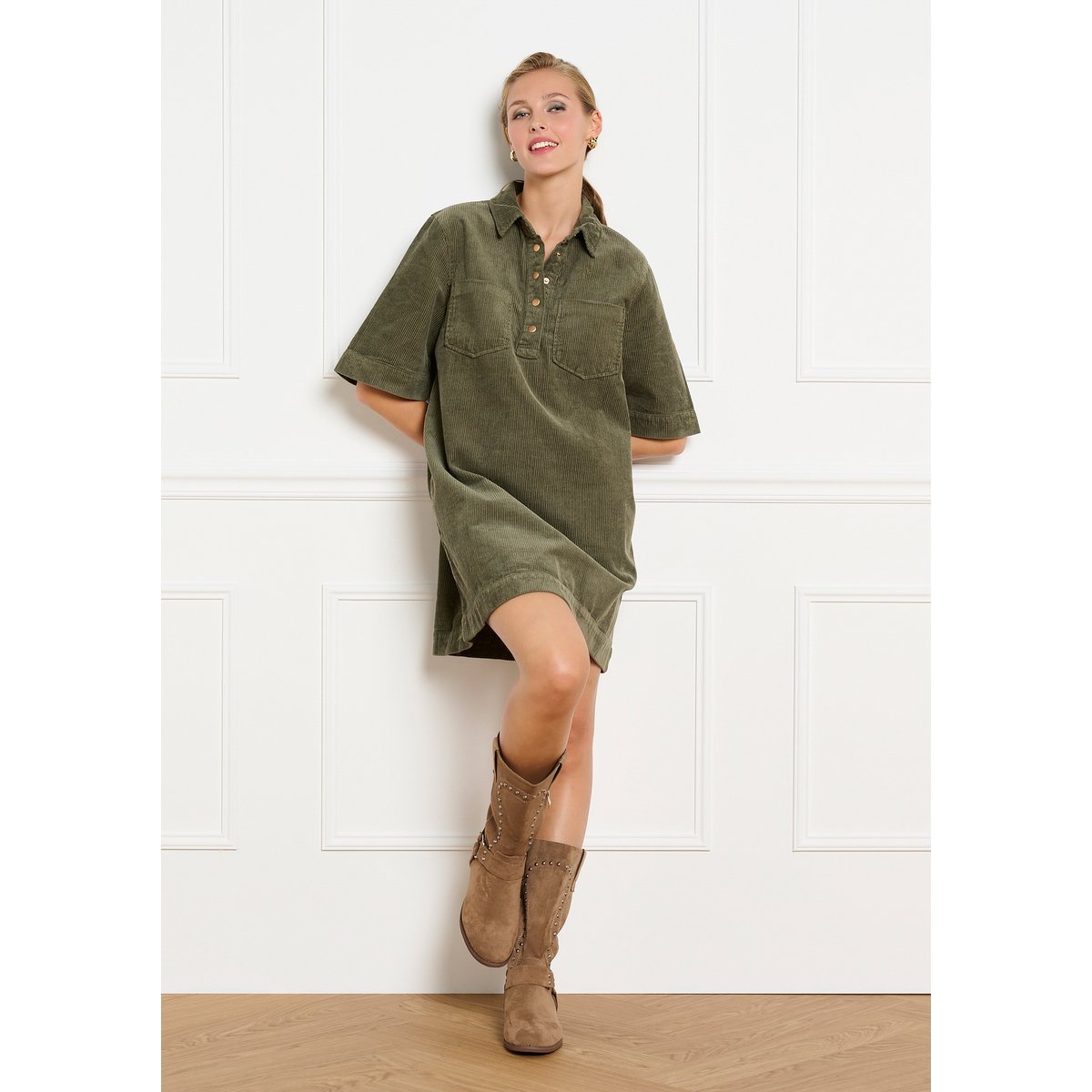 Robe courte en velours côtelé khaki, LOLALIZA