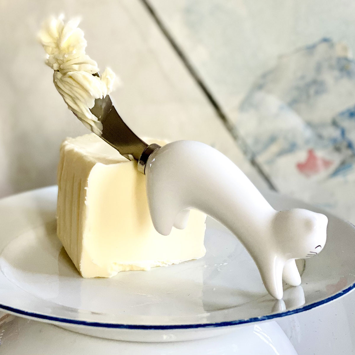 Couteau à beurre Ponpon blanc, PYLONES